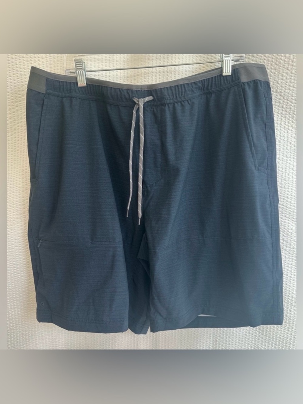 Columbia Twisted Creek Men's Blue Gray Athletic Shorts Size: XL